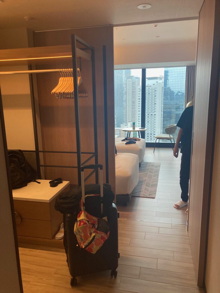 キャノピーの部屋の様子